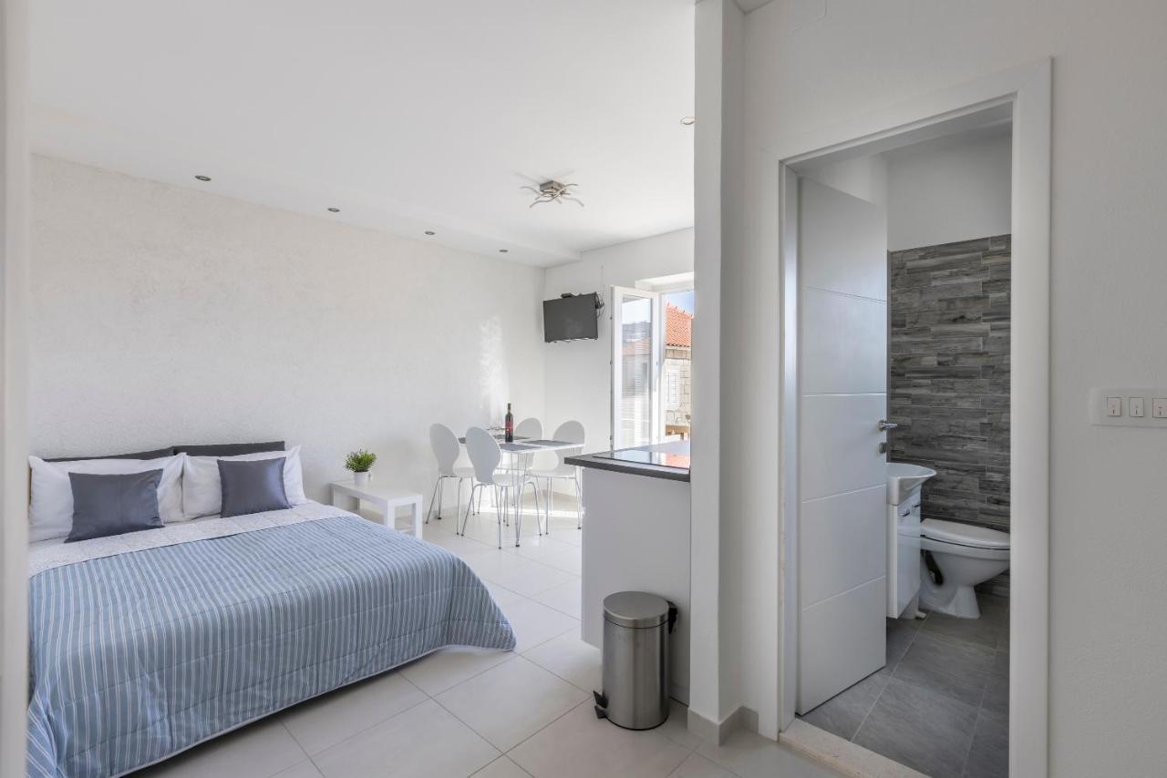 Apartment Anna - 20 M From The Sea