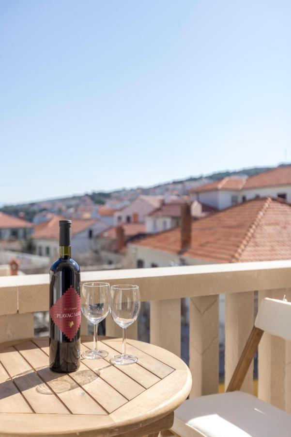 Apartment Anna - 20 M From The Sea Postira